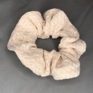 Rose beige 4 set scrunchies.